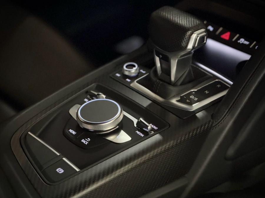 R8 V10 PLUS QUATTRO - Image 11